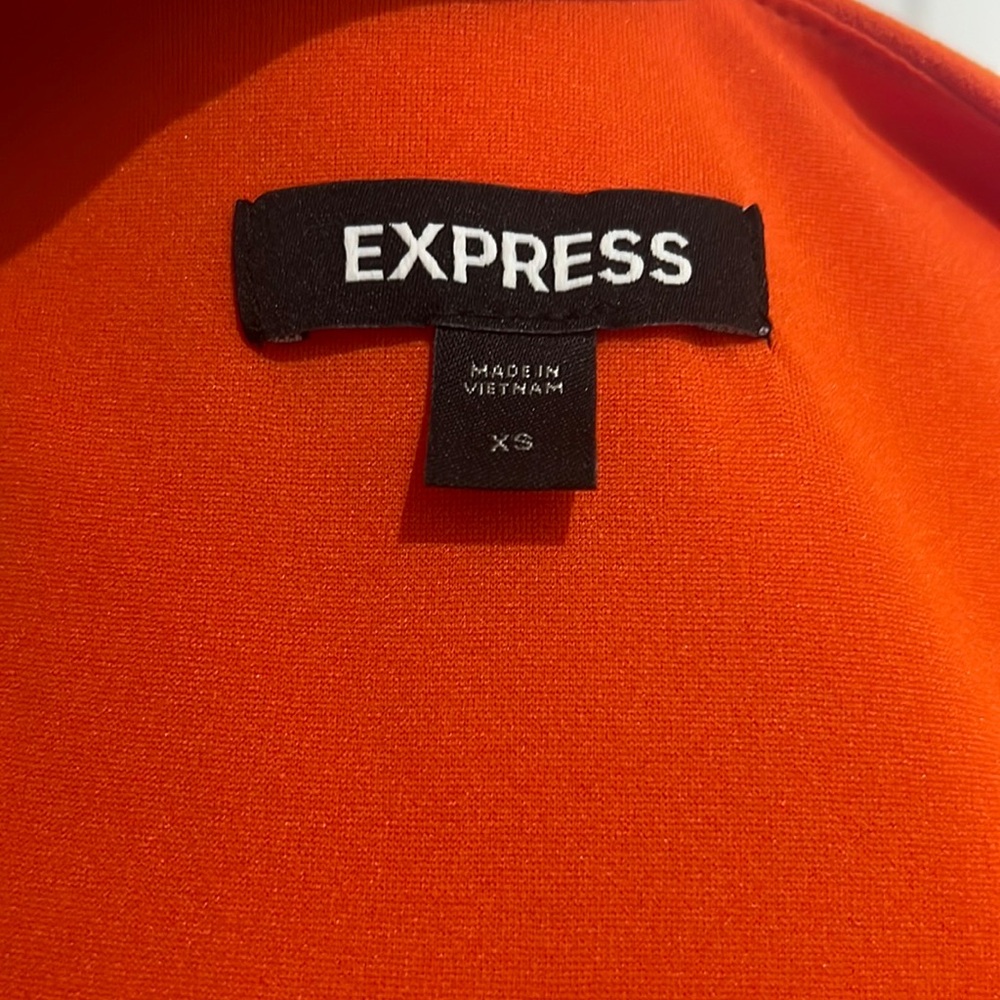 Express V-Neck Puff Sleeve Faux Wrap Sheath Midi Dress - Picture 4 of 6